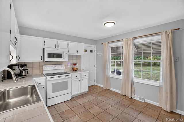 10356 Linden Road, Mundy Township, MI 48439