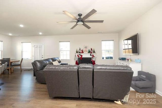 339 Kennerly Center Drive, Mooresville, NC 28115