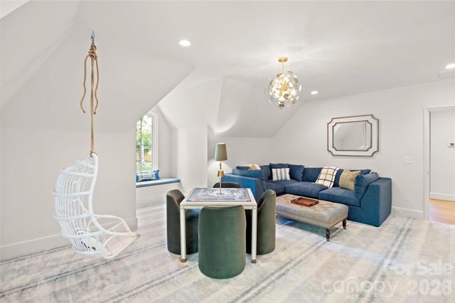 254 Huntley Place, Charlotte, NC 28207