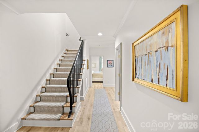 254 Huntley Place, Charlotte, NC 28207