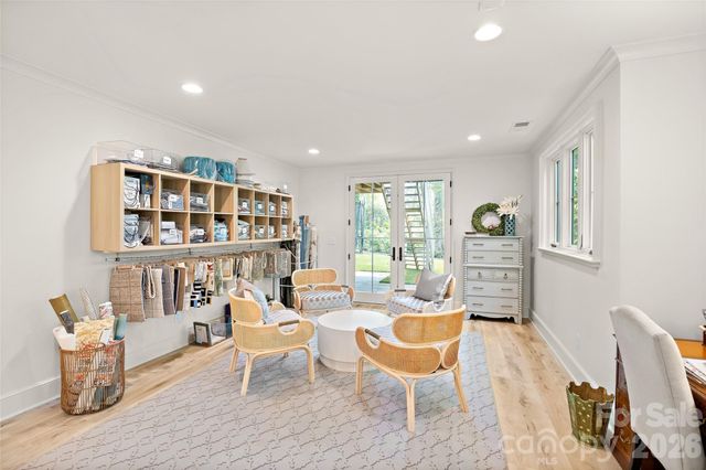 254 Huntley Place, Charlotte, NC 28207