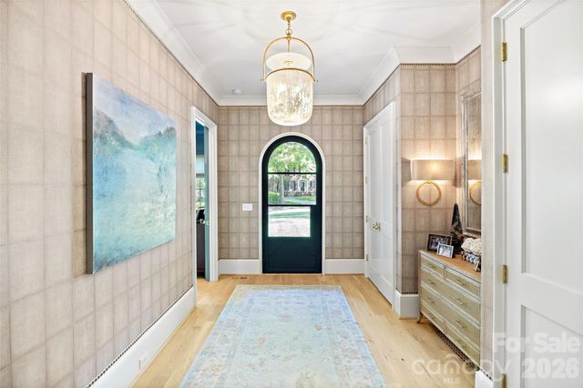 254 Huntley Place, Charlotte, NC 28207