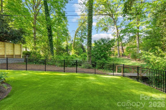 254 Huntley Place, Charlotte, NC 28207