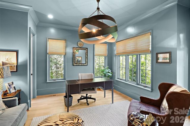 254 Huntley Place, Charlotte, NC 28207