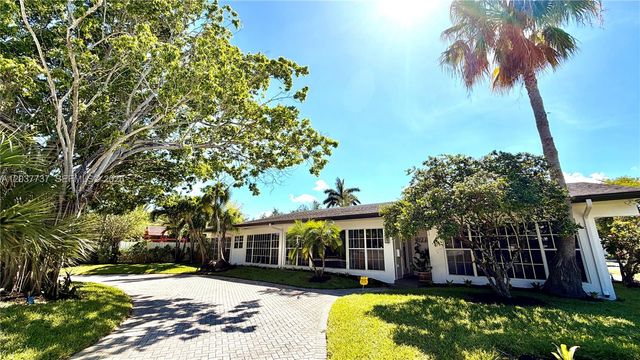 2409 Bayview Dr, Fort Lauderdale, FL 33305