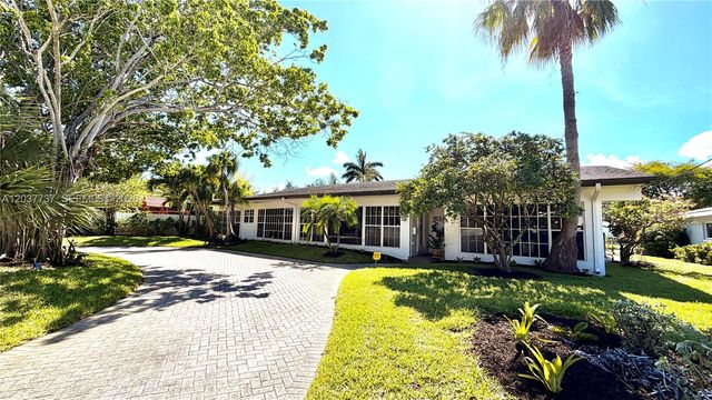 2409 Bayview Dr, Fort Lauderdale, FL 33305