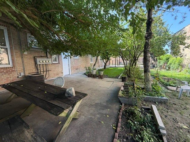 5801 W 16th Street, Cicero, IL 60804