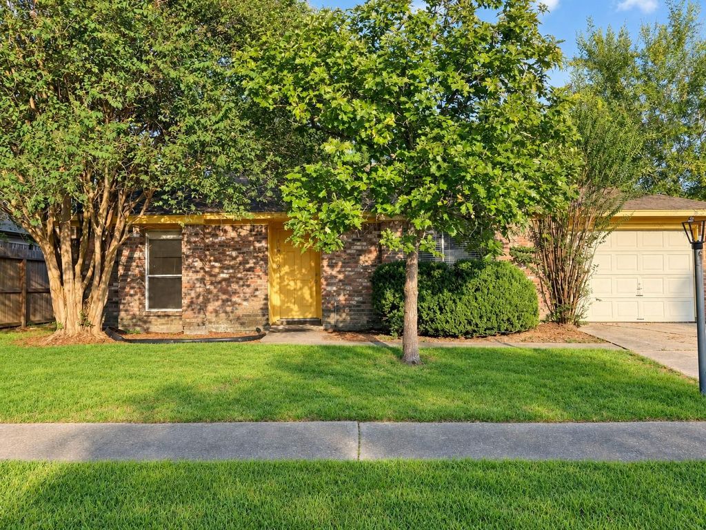 16961 Mockingbird Court, Conroe, TX 77385
