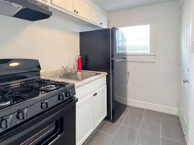 11 Norwood Street 4, Houston, TX 77011