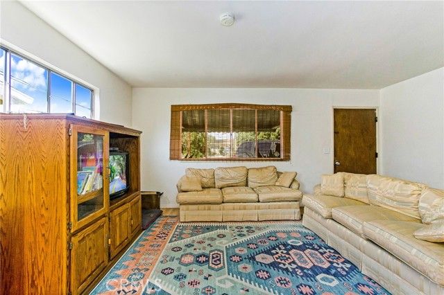 2234 Avalon Street, Costa Mesa, CA 92627