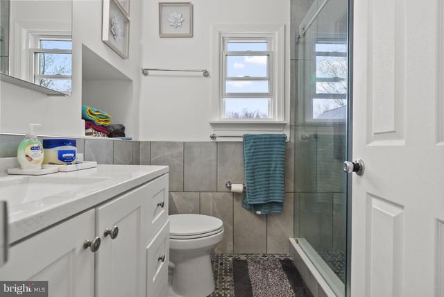 42 HORNSBY DR, Marlton, NJ 08053