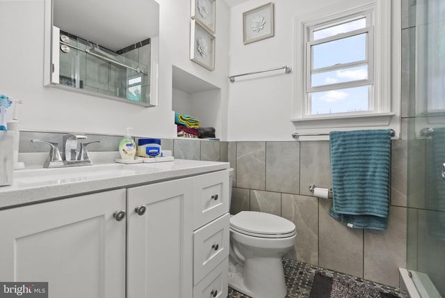 42 HORNSBY DR, Marlton, NJ 08053