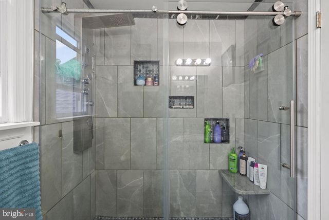 42 HORNSBY DR, Marlton, NJ 08053