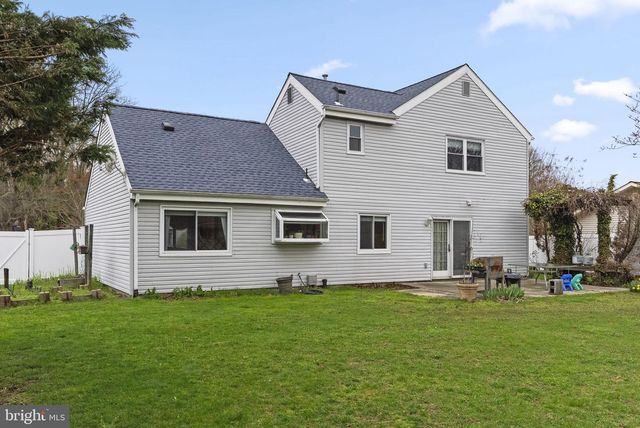 42 HORNSBY DR, Marlton, NJ 08053
