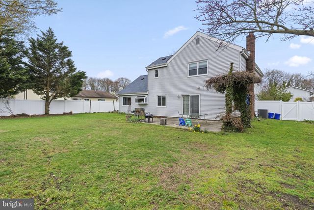 42 HORNSBY DR, Marlton, NJ 08053