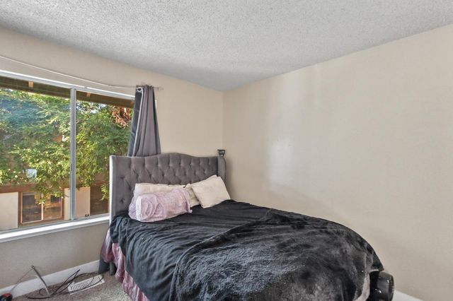 3614 Larchmont Square Ln, Sacramento, CA 95821