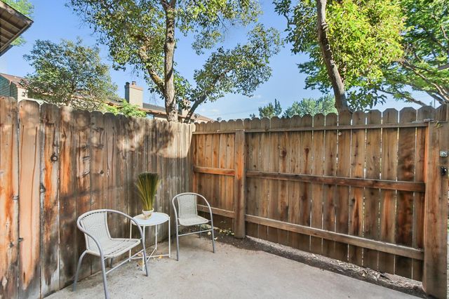 3614 Larchmont Square Ln, Sacramento, CA 95821