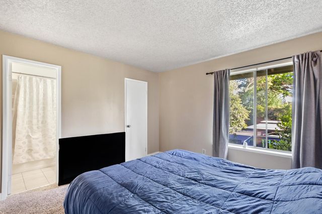 3614 Larchmont Square Ln, Sacramento, CA 95821