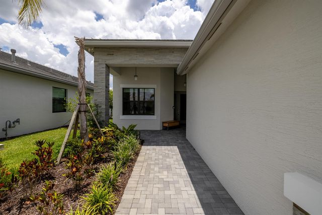 11584 SW Marine Way, Port St. Lucie, FL 34987