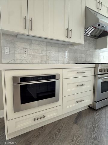 5907 Westlawn Ave, Playa Vista, CA 90094