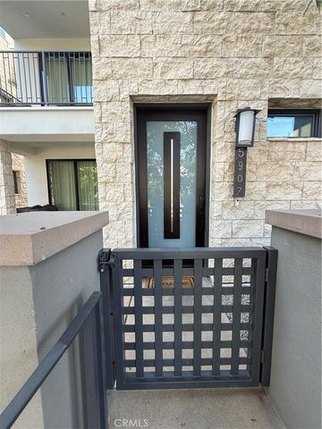 5907 Westlawn Ave, Playa Vista, CA 90094