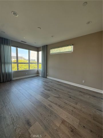 5907 Westlawn Ave, Playa Vista, CA 90094