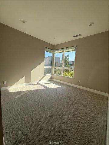 5907 Westlawn Ave, Playa Vista, CA 90094