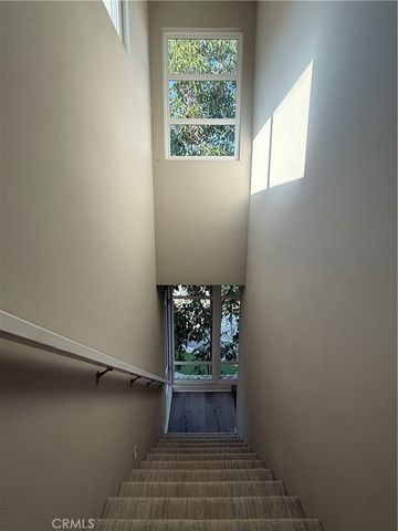 5907 Westlawn Ave, Playa Vista, CA 90094