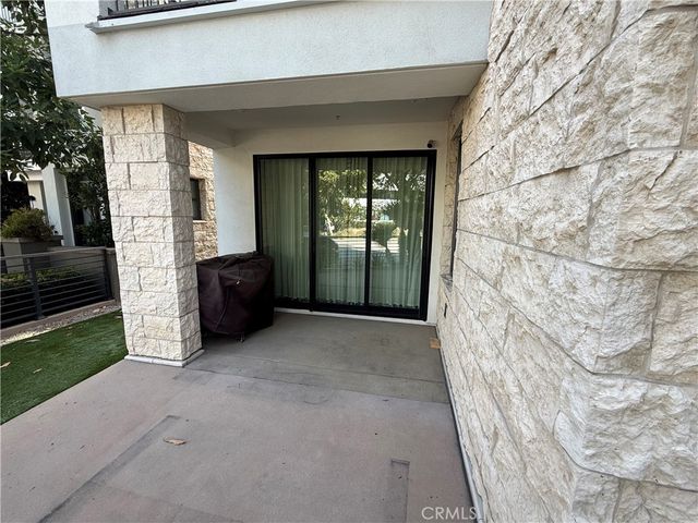 5907 Westlawn Ave, Playa Vista, CA 90094