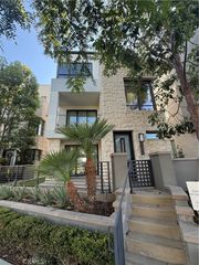 5907 Westlawn Ave, Playa Vista, CA 90094