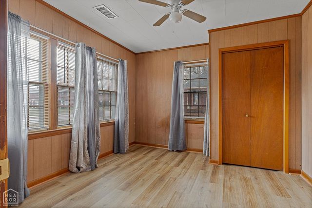 1600 W Nettleton Avenue W, Jonesboro, AR 72401