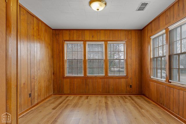 1600 W Nettleton Avenue W, Jonesboro, AR 72401