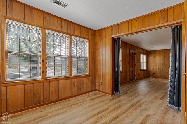 1600 W Nettleton Avenue W, Jonesboro, AR 72401