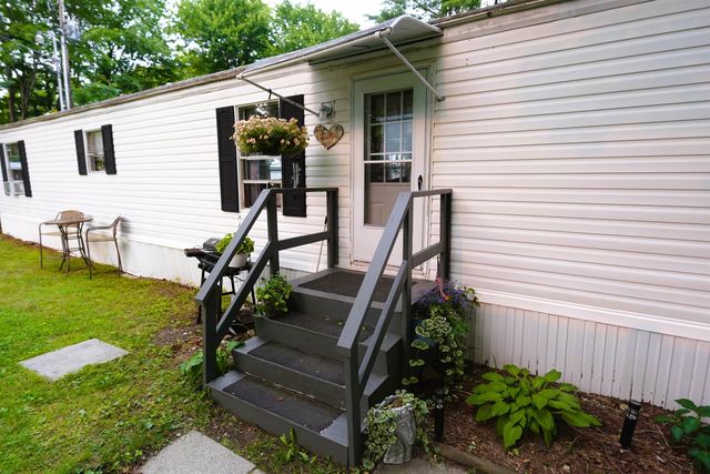 48 Ryan Road, Marlborough, NH 03455