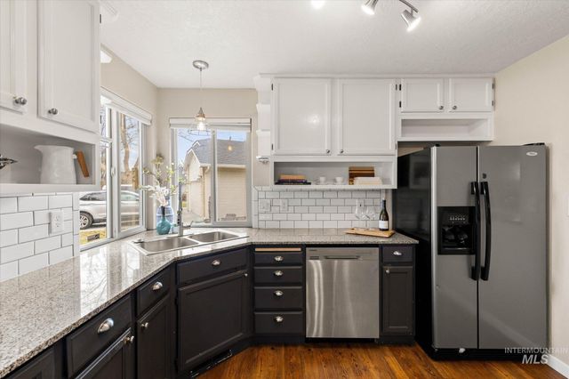 77 S Silverwood Way, Eagle, ID 83616