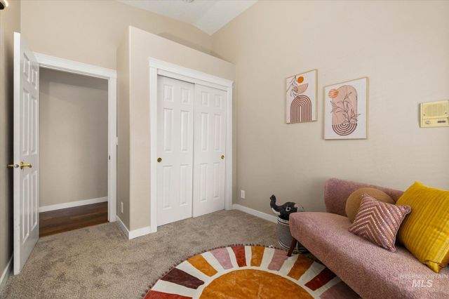 77 S Silverwood Way, Eagle, ID 83616