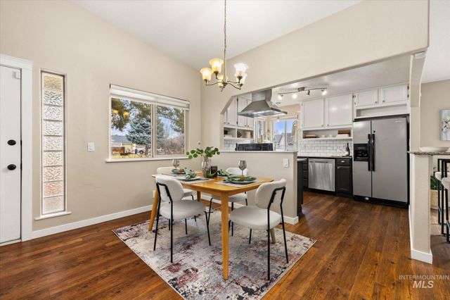 77 S Silverwood Way, Eagle, ID 83616