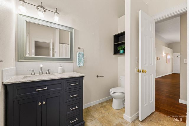 77 S Silverwood Way, Eagle, ID 83616