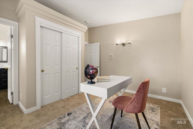 77 S Silverwood Way, Eagle, ID 83616