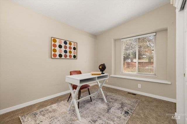 77 S Silverwood Way, Eagle, ID 83616