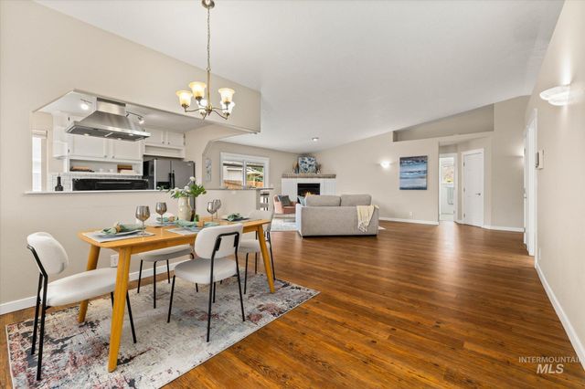 77 S Silverwood Way, Eagle, ID 83616