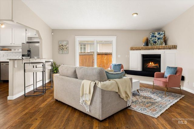 77 S Silverwood Way, Eagle, ID 83616