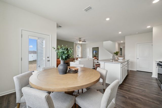 549 SUMMERCREST AVE, Waynesboro, VA 22980