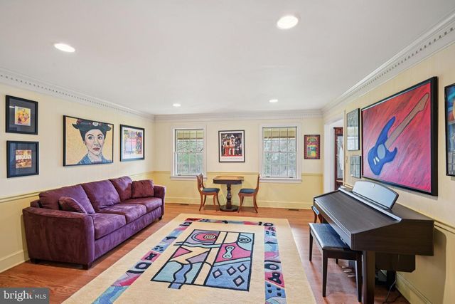 1324 SHADOW CREEK LN, Warrington, PA 18976