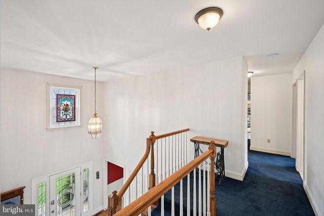 1324 SHADOW CREEK LN, Warrington, PA 18976