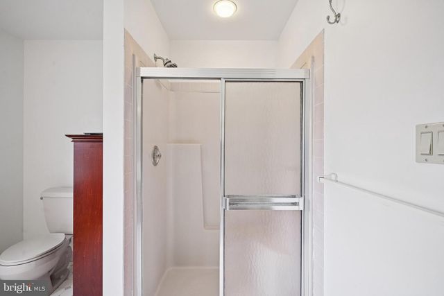 1324 SHADOW CREEK LN, Warrington, PA 18976