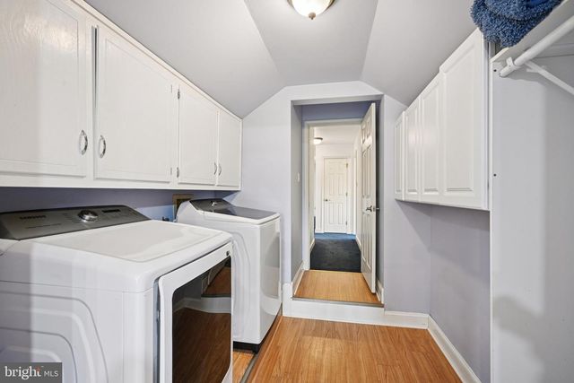 1324 SHADOW CREEK LN, Warrington, PA 18976