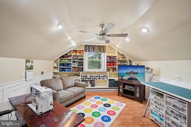 1324 SHADOW CREEK LN, Warrington, PA 18976