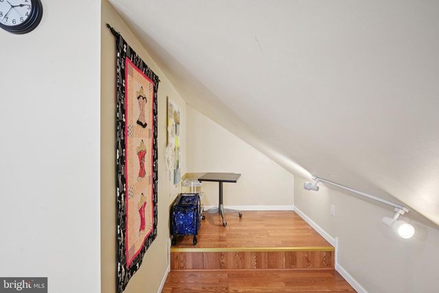 1324 SHADOW CREEK LN, Warrington, PA 18976