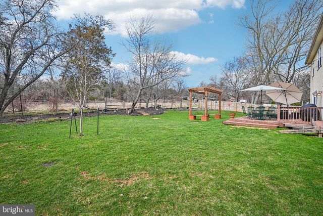 1324 SHADOW CREEK LN, Warrington, PA 18976